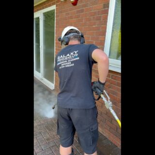 Don't mind us, we're just obsessed with watching our amazing team at work 😍

#satisfying #satisfyingvideo #PressureWashing #powerwashingservice #PowerWashingPros #PowerWashingExperts #PropertyMaintenance #OddlySatisfying #ExteriorCleaning #SatisfyingVideos